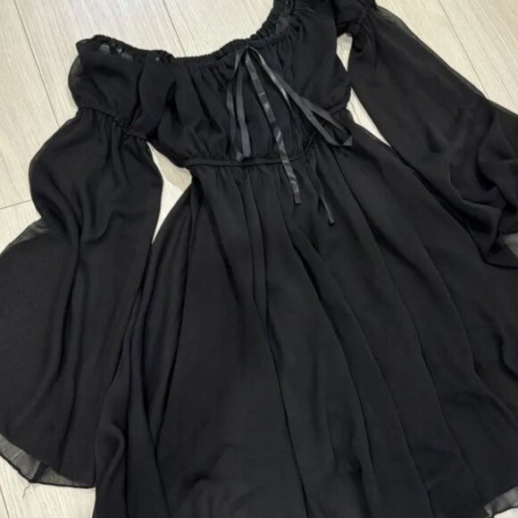 Dress - Picture 1 of 2